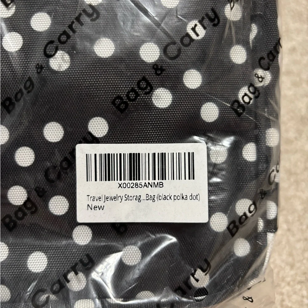 NWT Bang & Carson Hanging Toiletry Bag and Bag and Carry Jewelry Case